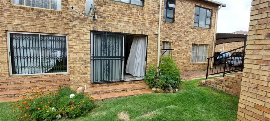 3 Bedroom Property for Sale in South Crest Gauteng