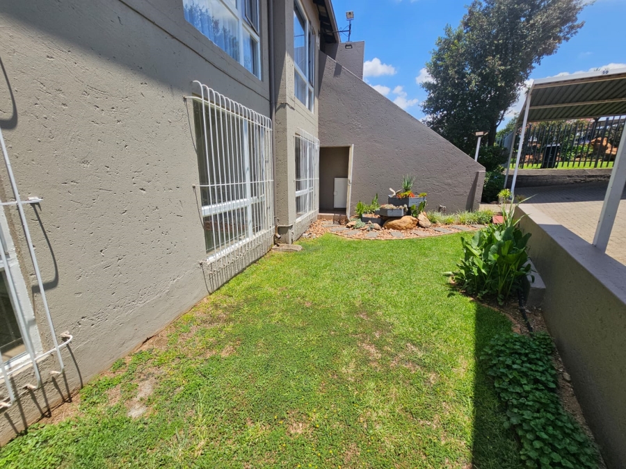 3 Bedroom Property for Sale in South Crest Gauteng