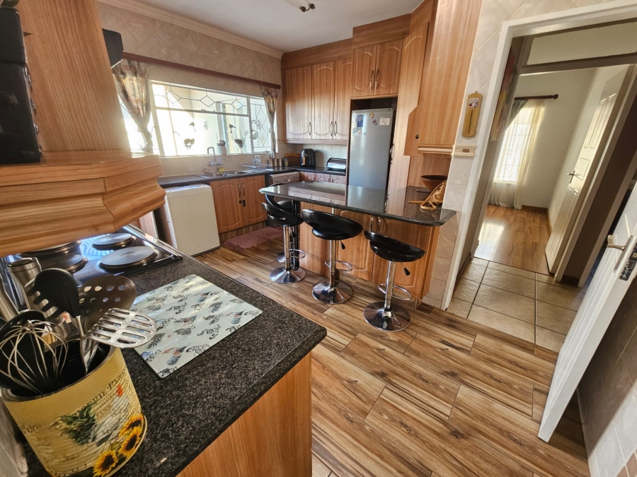 3 Bedroom Property for Sale in South Crest Gauteng