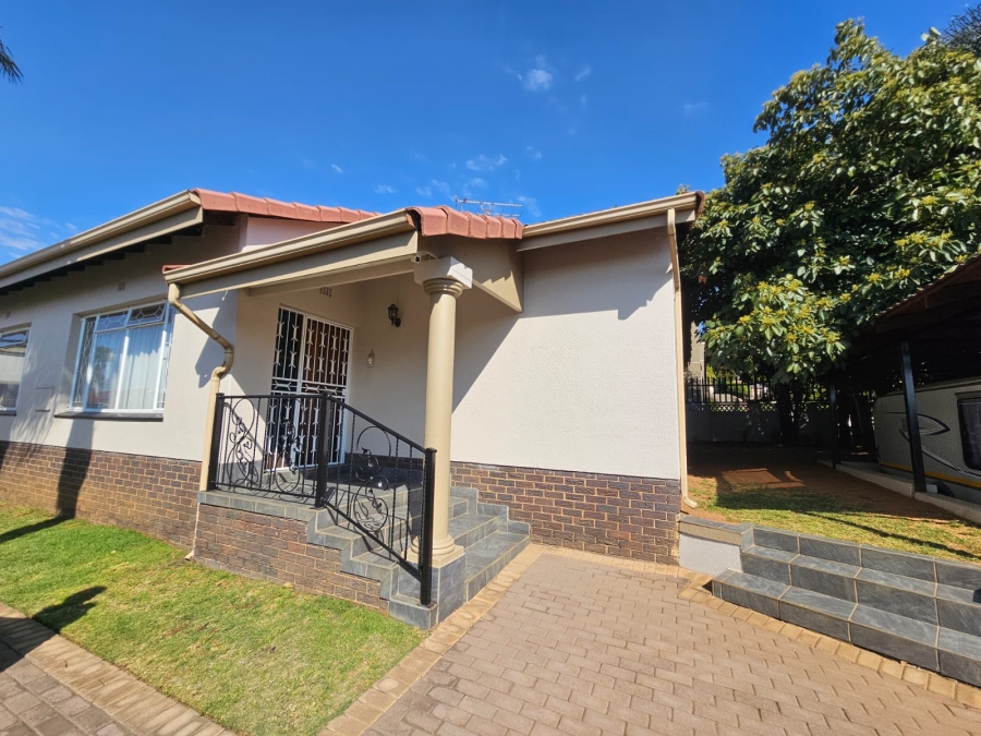 3 Bedroom Property for Sale in South Crest Gauteng