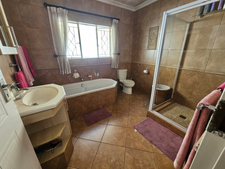 3 Bedroom Property for Sale in South Crest Gauteng