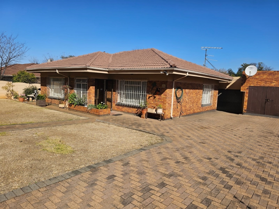 3 Bedroom Property for Sale in Florentia Gauteng