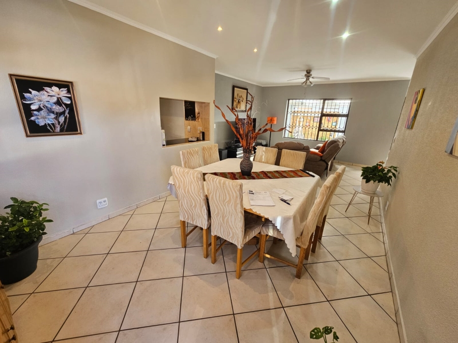 3 Bedroom Property for Sale in New Redruth Gauteng