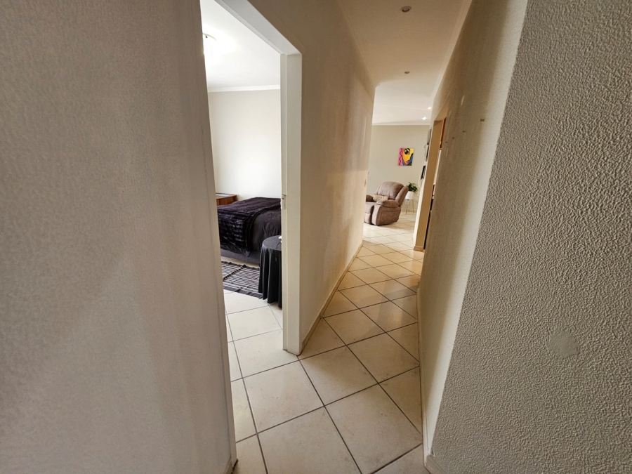 3 Bedroom Property for Sale in New Redruth Gauteng