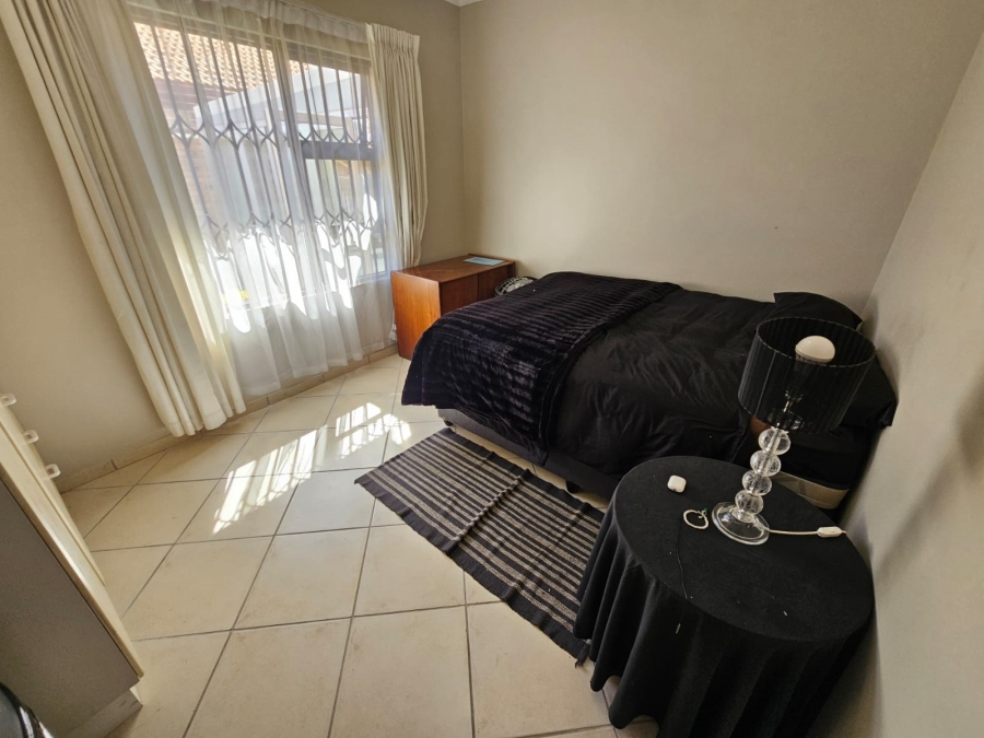 3 Bedroom Property for Sale in New Redruth Gauteng