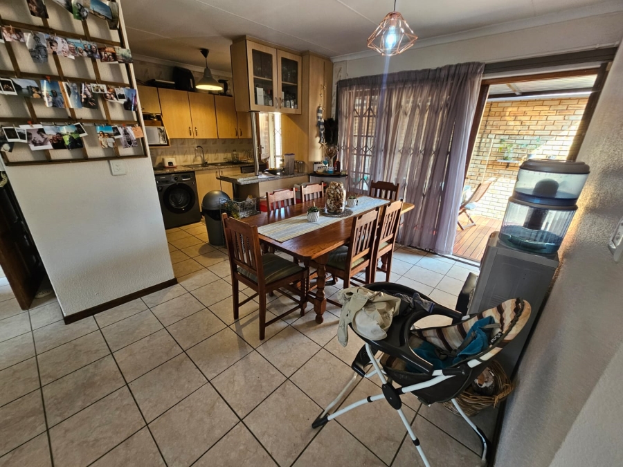 3 Bedroom Property for Sale in New Redruth Gauteng