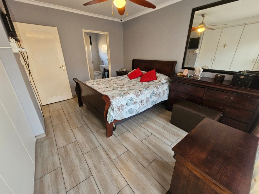 3 Bedroom Property for Sale in New Redruth Gauteng