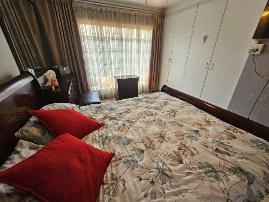 3 Bedroom Property for Sale in New Redruth Gauteng