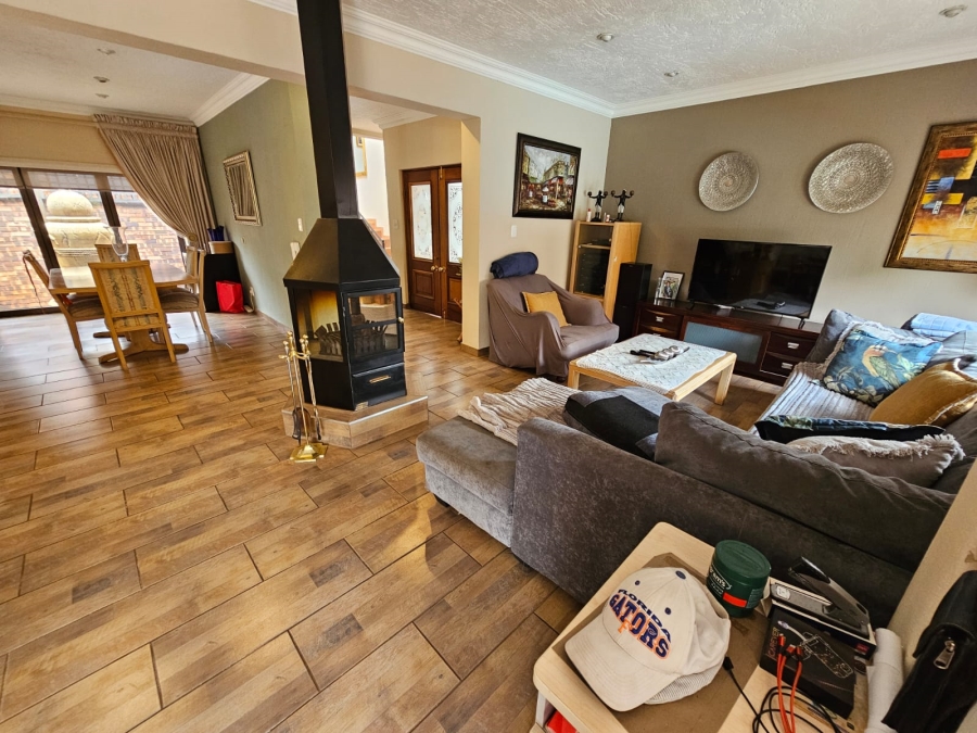 3 Bedroom Property for Sale in Meyersdal Gauteng