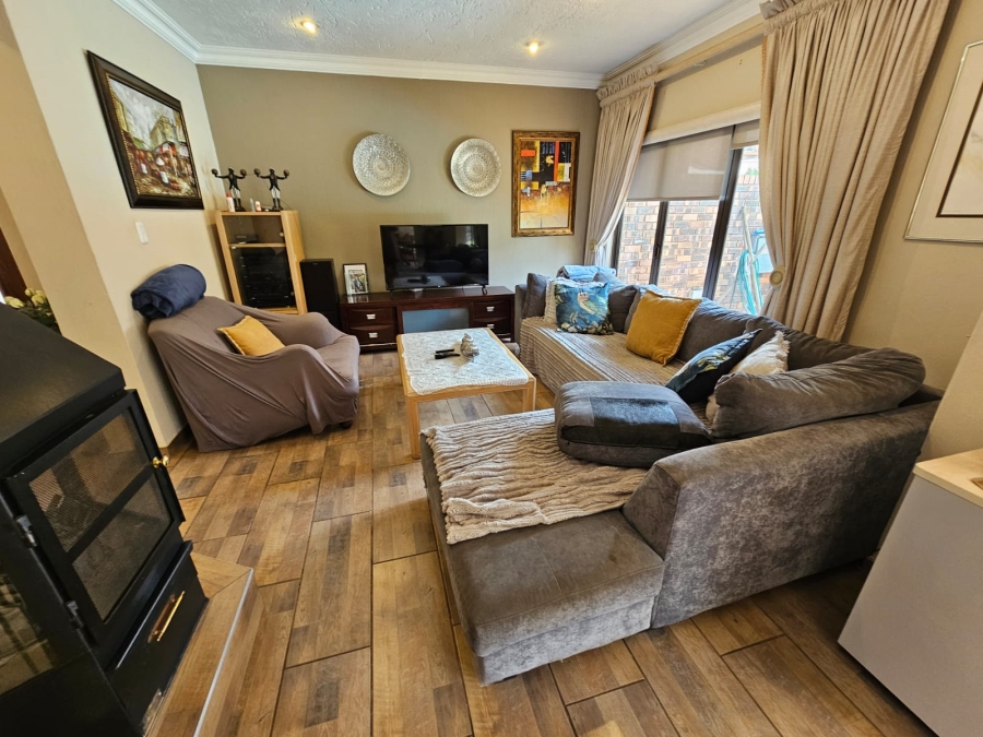 3 Bedroom Property for Sale in Meyersdal Gauteng