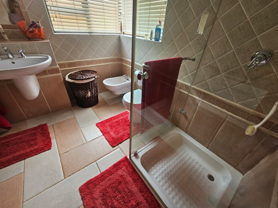 3 Bedroom Property for Sale in Meyersdal Gauteng