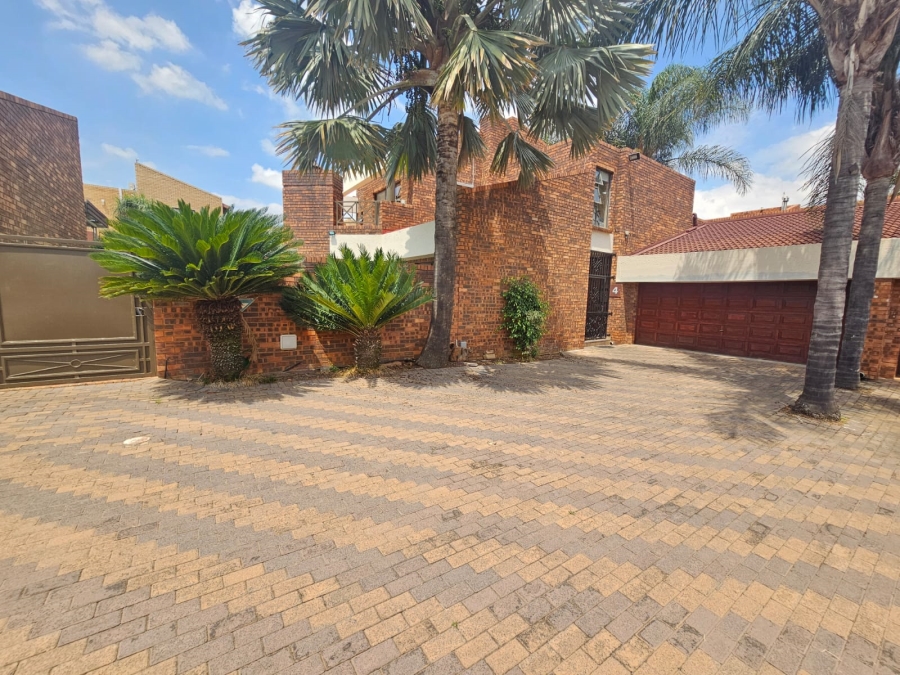 3 Bedroom Property for Sale in Meyersdal Gauteng