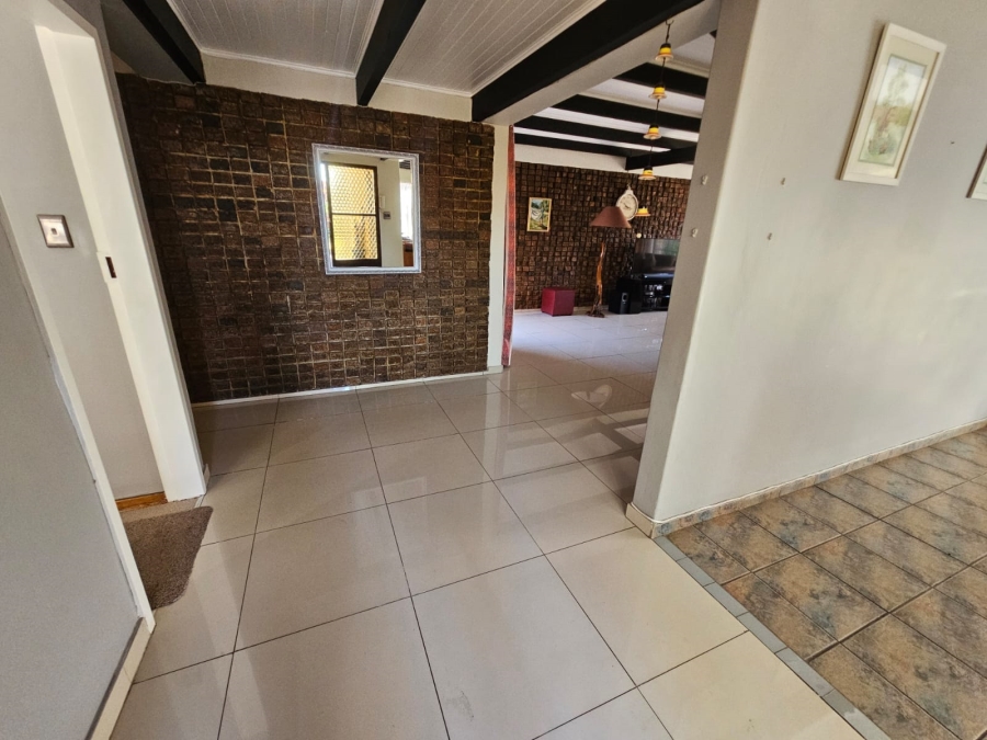 4 Bedroom Property for Sale in Brackenhurst Gauteng