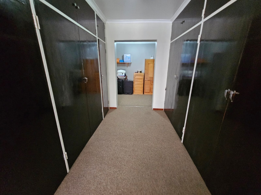 4 Bedroom Property for Sale in Brackenhurst Gauteng