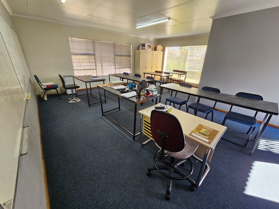 4 Bedroom Property for Sale in Brackenhurst Gauteng