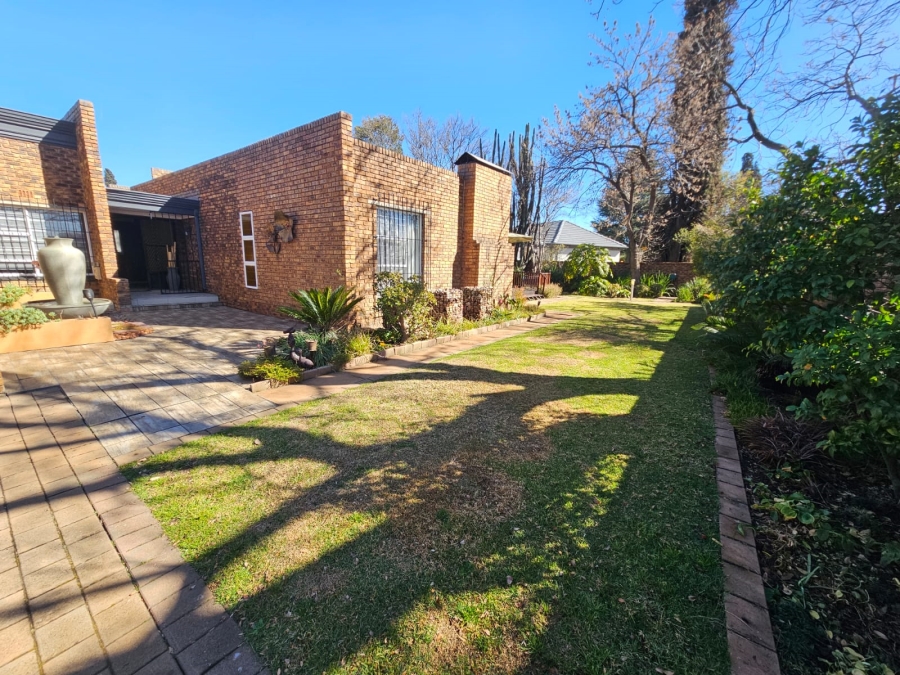 4 Bedroom Property for Sale in Brackenhurst Gauteng