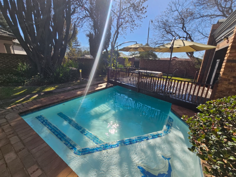 4 Bedroom Property for Sale in Brackenhurst Gauteng