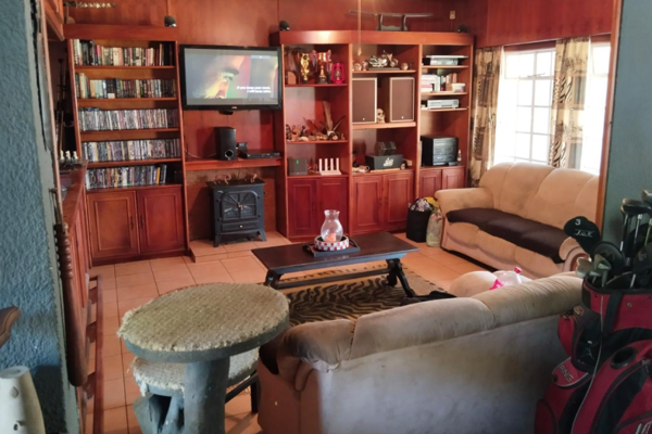 3 Bedroom Property for Sale in Brackendowns Gauteng