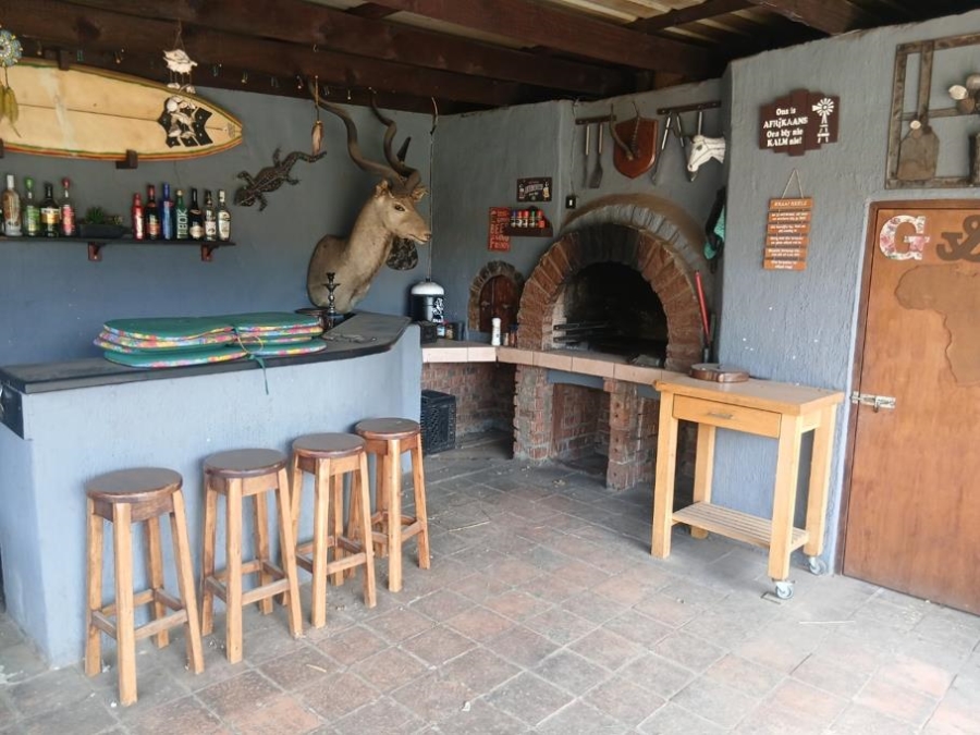 3 Bedroom Property for Sale in Brackendowns Gauteng