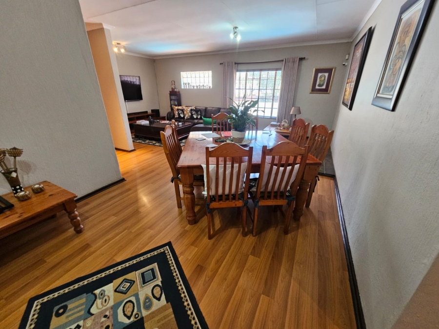 4 Bedroom Property for Sale in Brackendowns Gauteng