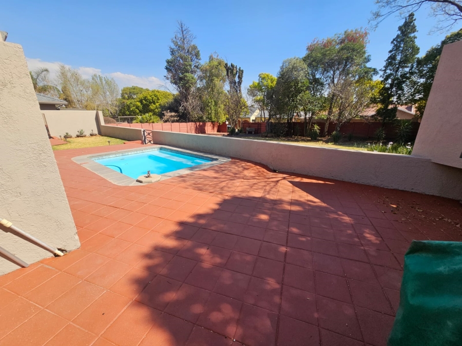 4 Bedroom Property for Sale in Brackendowns Gauteng