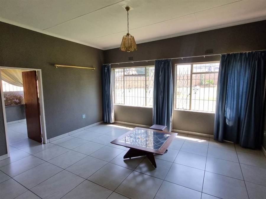 3 Bedroom Property for Sale in Brackenhurst Gauteng