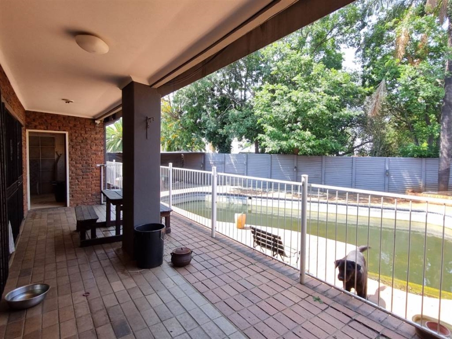 3 Bedroom Property for Sale in Brackenhurst Gauteng