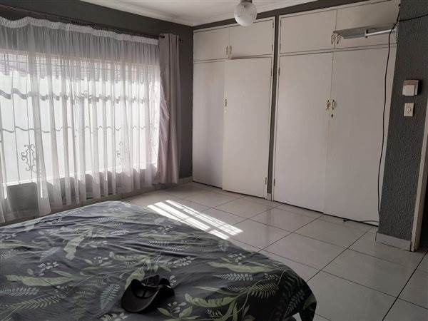 3 Bedroom Property for Sale in Brackenhurst Gauteng