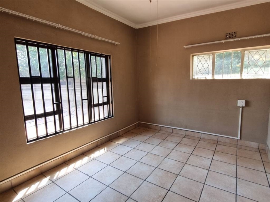 3 Bedroom Property for Sale in Brackenhurst Gauteng
