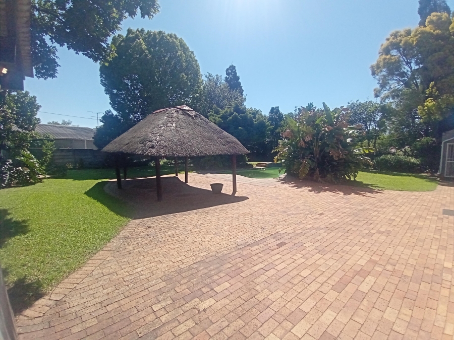 4 Bedroom Property for Sale in Brackenhurst Gauteng