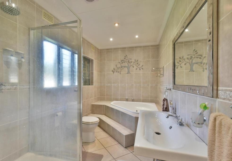 4 Bedroom Property for Sale in Brackenhurst Gauteng