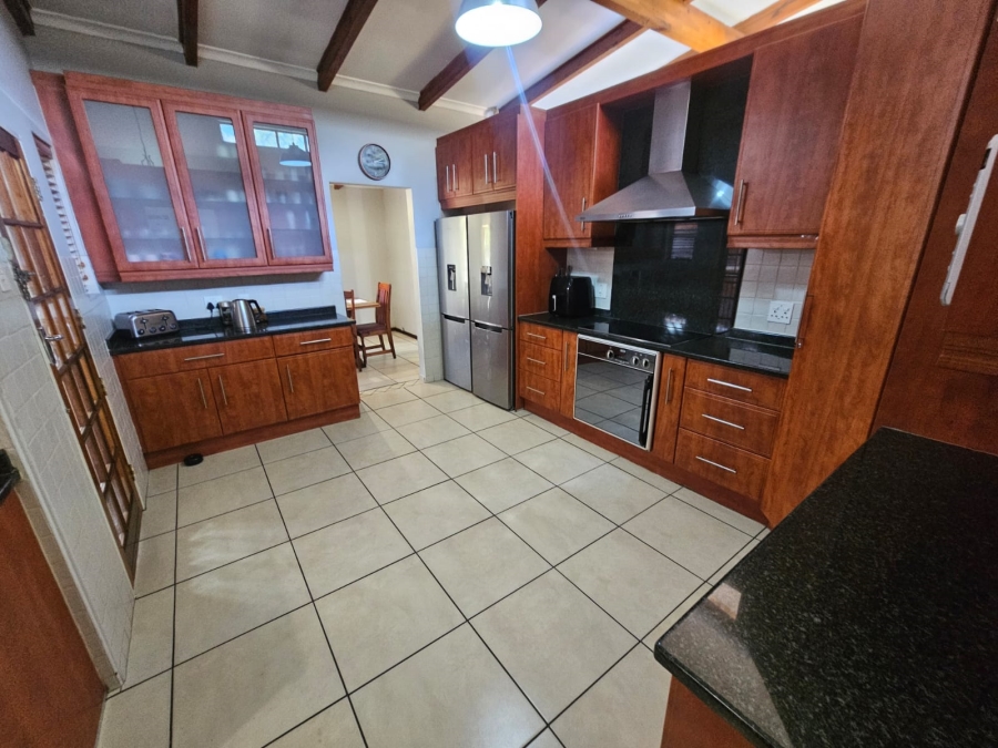 4 Bedroom Property for Sale in Verwoerdpark Gauteng