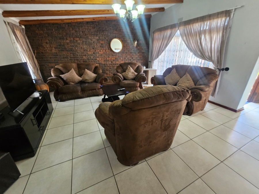 4 Bedroom Property for Sale in Verwoerdpark Gauteng