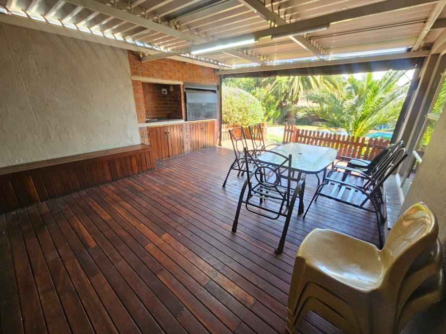 4 Bedroom Property for Sale in Verwoerdpark Gauteng