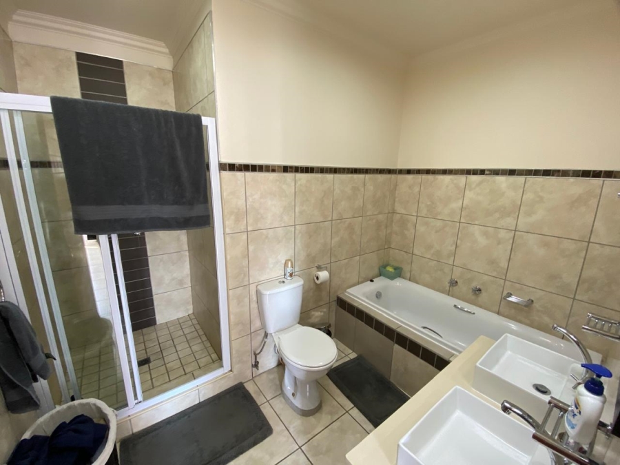 To Let 3 Bedroom Property for Rent in Pretorius Park Gauteng