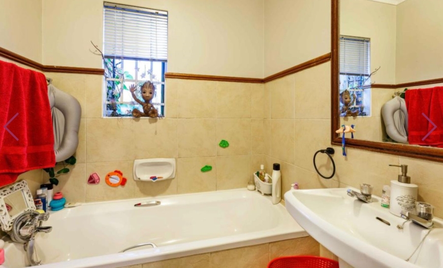 To Let 3 Bedroom Property for Rent in Moreleta Park Gauteng