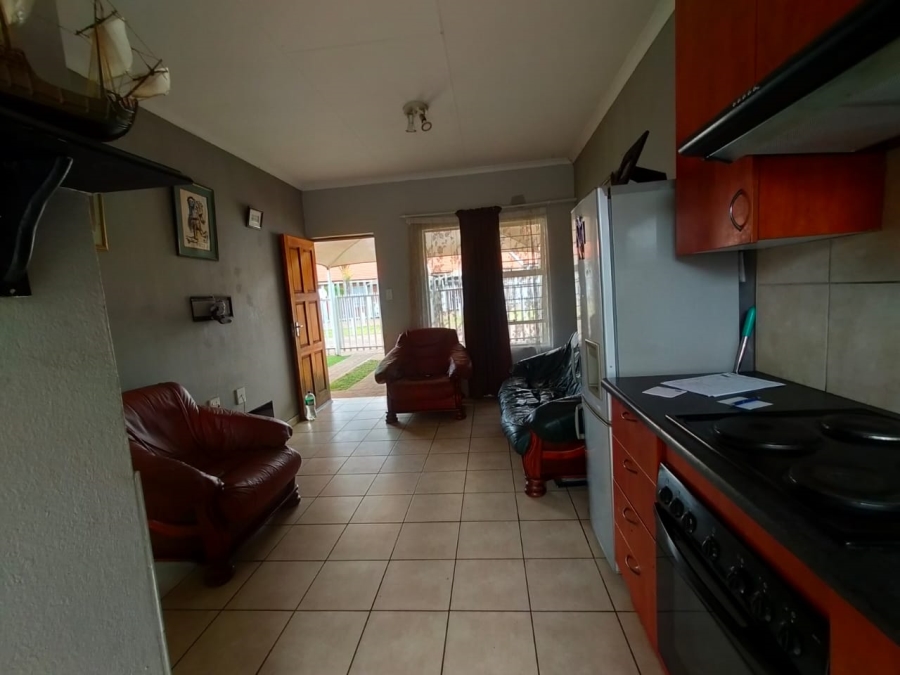 2 Bedroom Property for Sale in Greenhills Ext 3 Gauteng