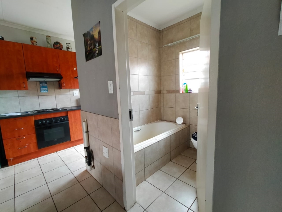 2 Bedroom Property for Sale in Greenhills Ext 3 Gauteng