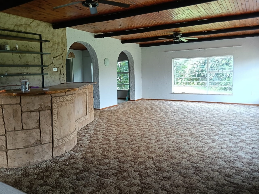 4 Bedroom Property for Sale in Hillside Gauteng