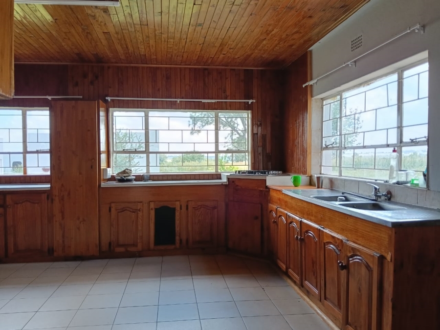 4 Bedroom Property for Sale in Hillside Gauteng