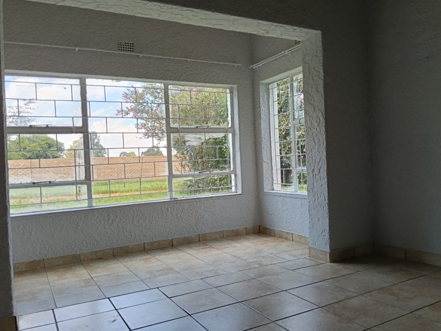 4 Bedroom Property for Sale in Hillside Gauteng