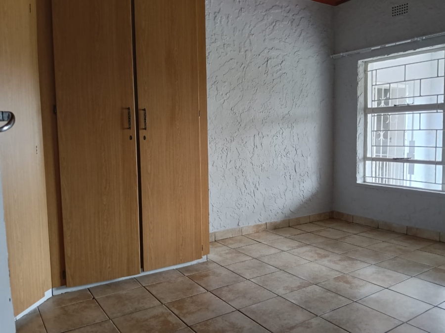 4 Bedroom Property for Sale in Hillside Gauteng