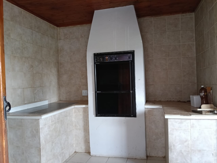 4 Bedroom Property for Sale in Hillside Gauteng