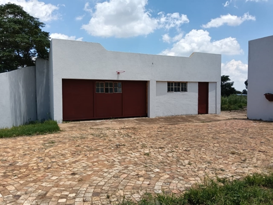 4 Bedroom Property for Sale in Hillside Gauteng