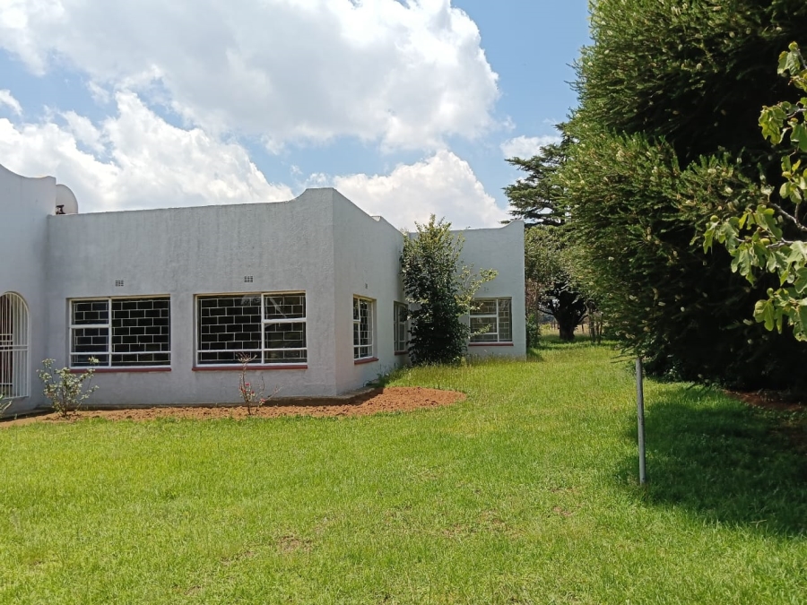 4 Bedroom Property for Sale in Hillside Gauteng