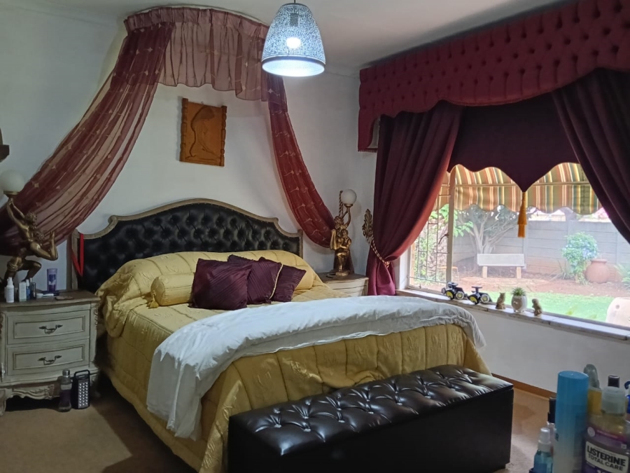 3 Bedroom Property for Sale in Westonaria Gauteng