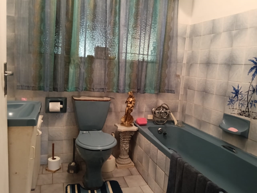 3 Bedroom Property for Sale in Westonaria Gauteng