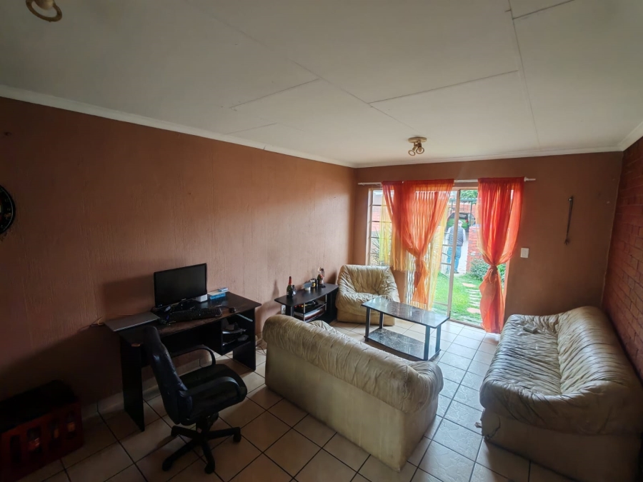 2 Bedroom Property for Sale in West Village Gauteng