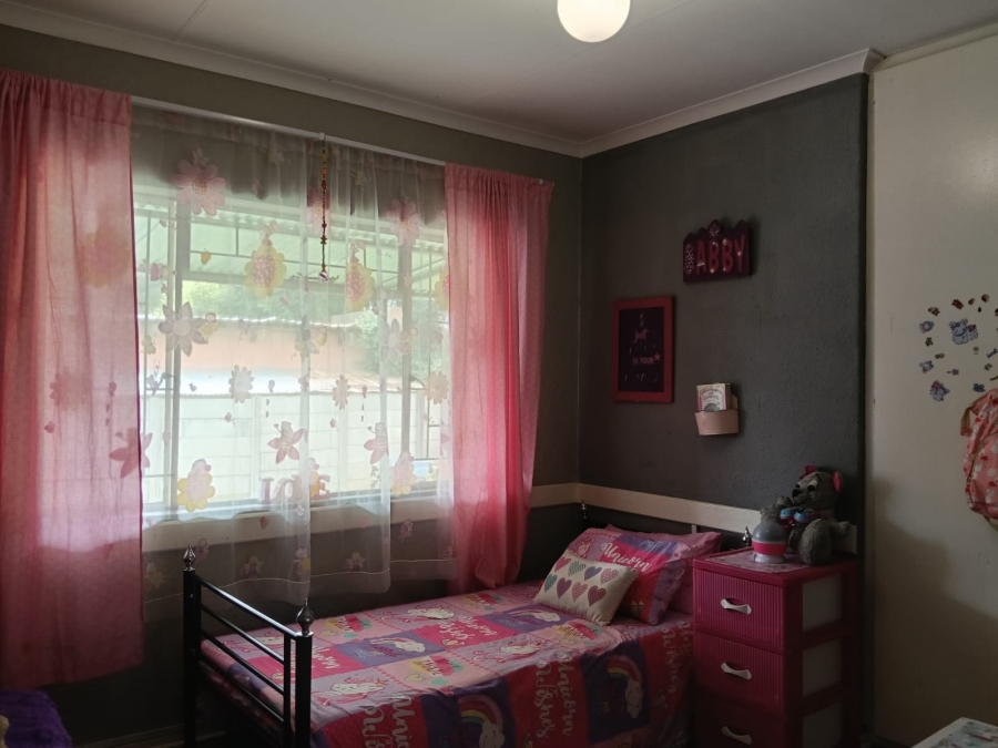 3 Bedroom Property for Sale in Helikonpark Gauteng