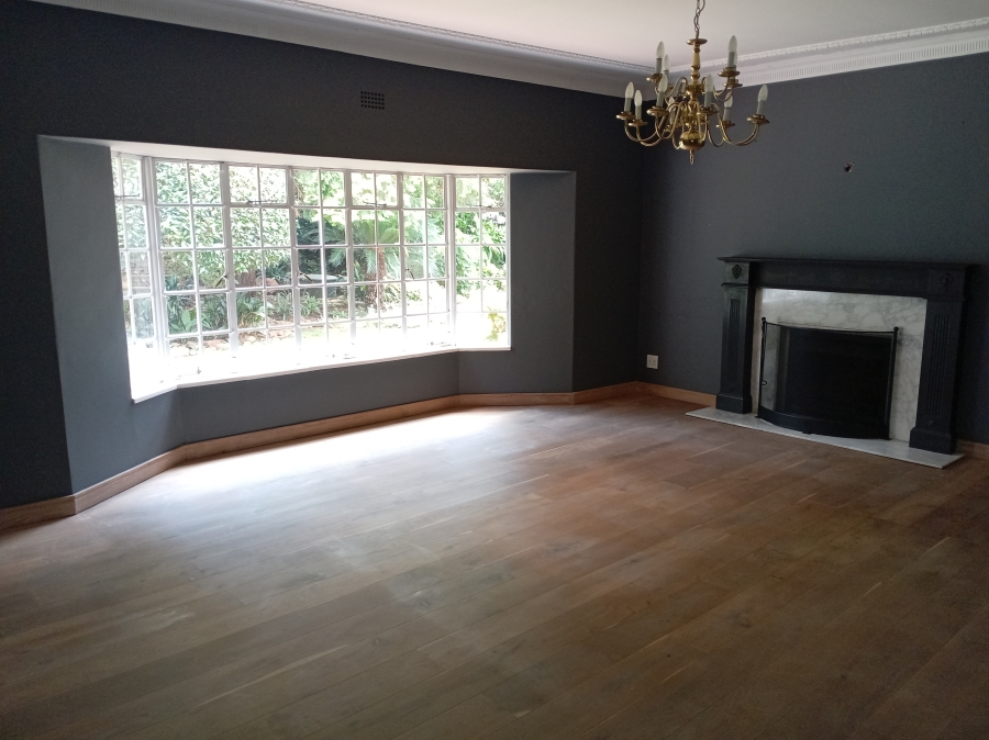 6 Bedroom Property for Sale in Darrenwood Gauteng